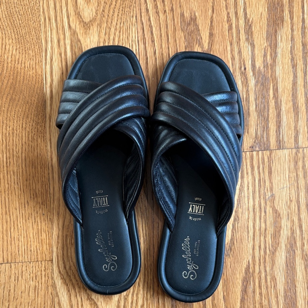 Seychelles Black Quilted Mules